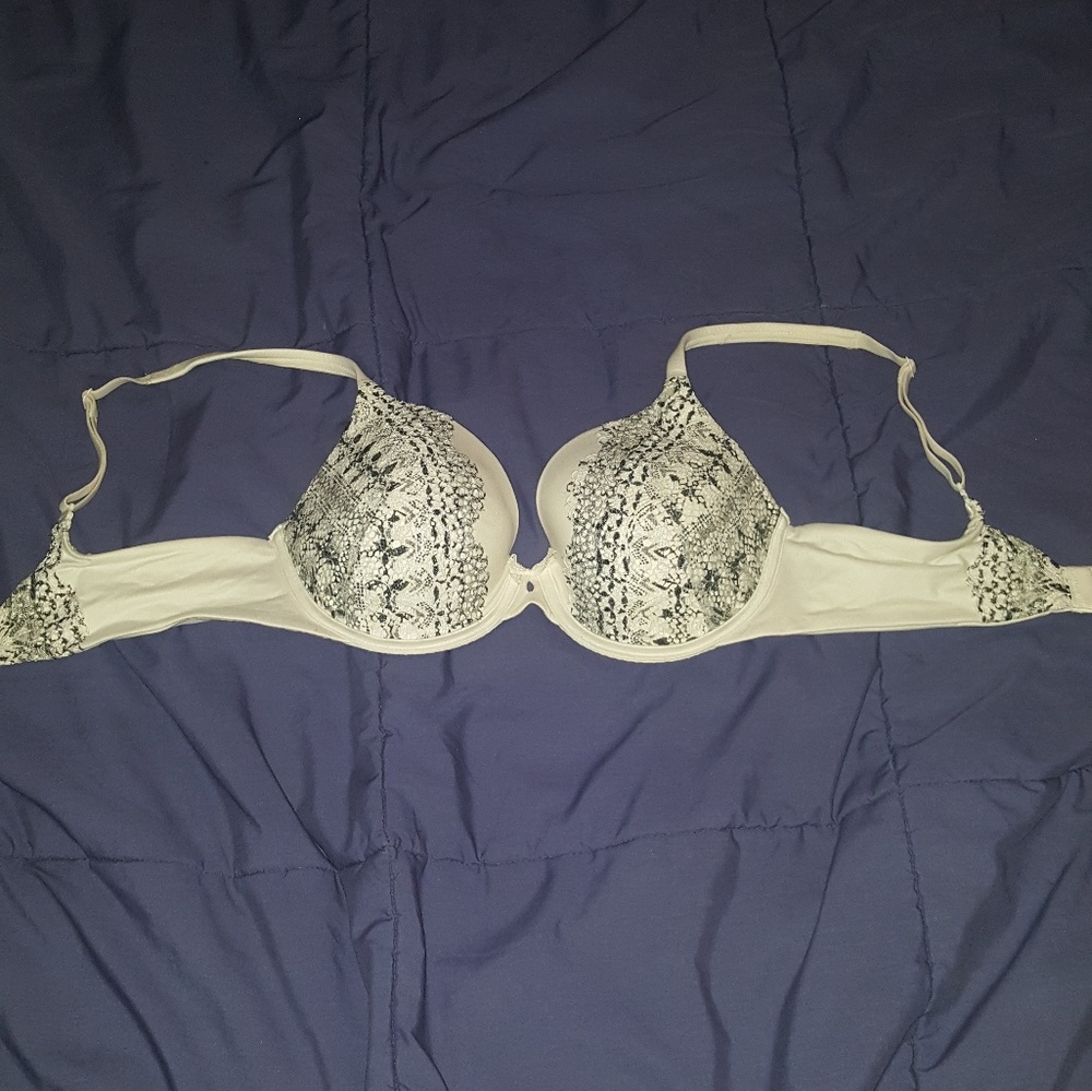 Vs bra